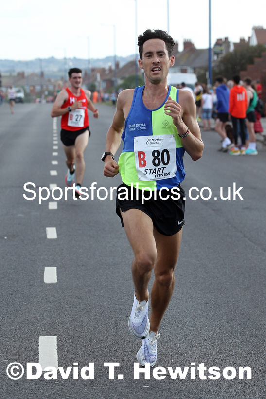 Senior mens 6 stage relay, 2021 Northern 6 and 4 Stage and Young Athletes Road Relays, Redcar. Photo: David T. Hewitson/Sports for All Pics